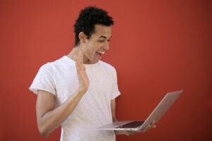 Read more about the article Hoi & doei: Dutch ways to say hi & bye