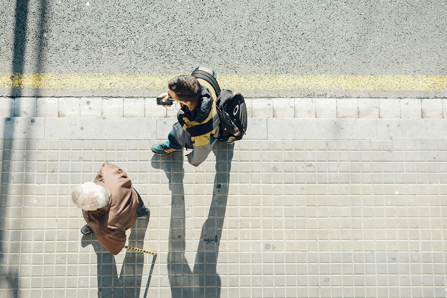 You are currently viewing Why walking, sitting, and standing don’t always mean what you think they mean in Dutch